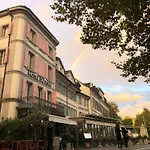 Du Port Hotel