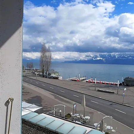 Du Port 3* لوزان